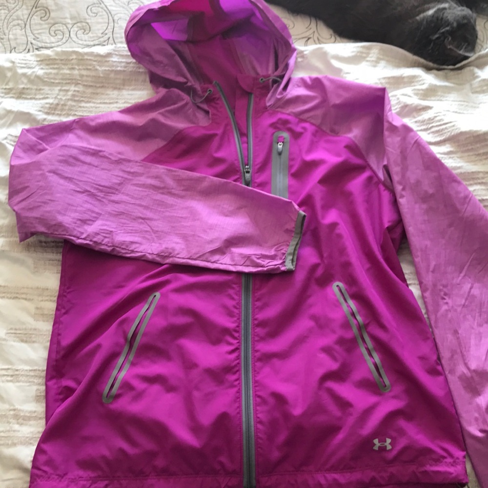 Under Armour heatgear semi-fitted pink jacket